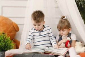 Read more about the article Helping Kids Express Feelings Through Storytelling